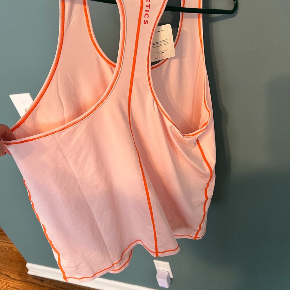 NWT Fabletics Phoenix Lite Racerback Tank Top - Picture 2 of 9